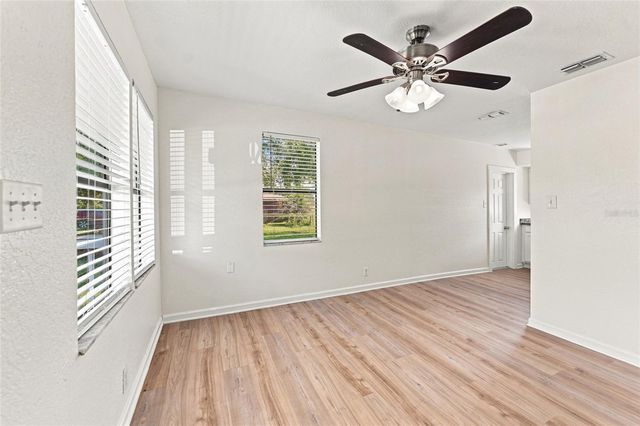 652 N JACKSON STREET, Eagle Lake, FL 33839