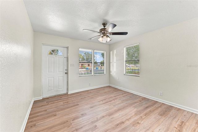 652 N JACKSON STREET, Eagle Lake, FL 33839
