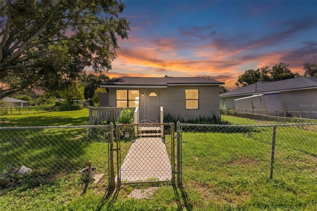 652 N JACKSON STREET, Eagle Lake, FL 33839