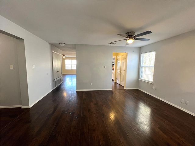 125 Dandelion LOOP, Kyle, TX 78640