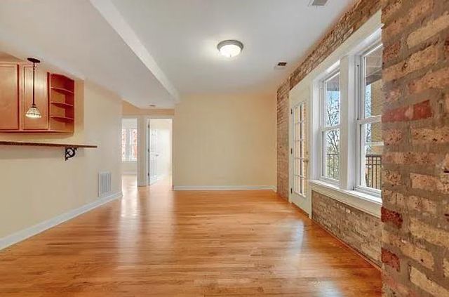 2338 W Granville Avenue 2, Chicago, IL 60659