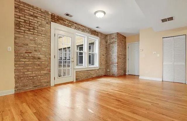 2338 W Granville Avenue 2, Chicago, IL 60659
