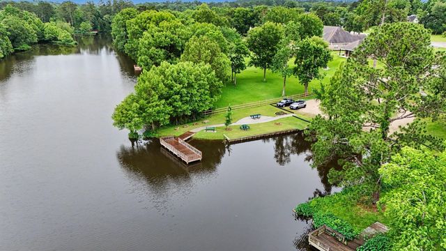 14663 Diamond Shores, Willis, TX 77378