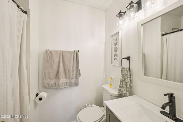 20 Greenwich Drive 2206, Galloway, NJ 08205