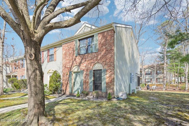 20 Greenwich Drive 2206, Galloway, NJ 08205