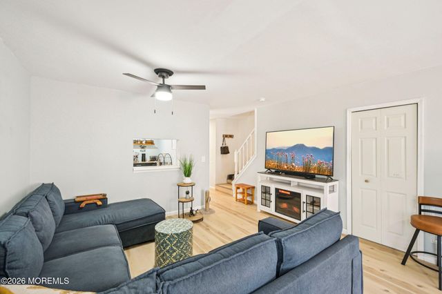 20 Greenwich Drive 2206, Galloway, NJ 08205