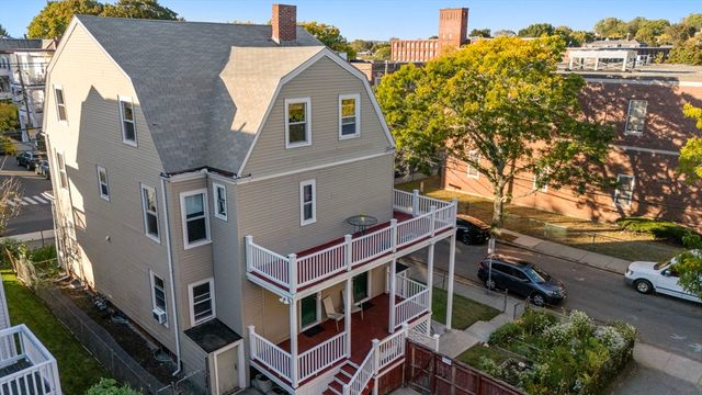 105 Central St, Somerville, MA 02143