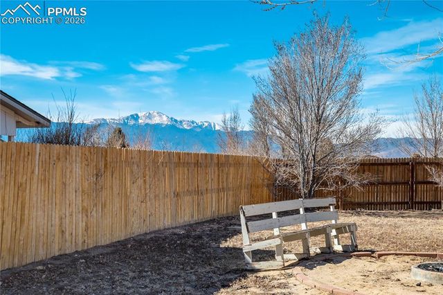 2405 Piros Drive, Colorado Springs, CO 80915