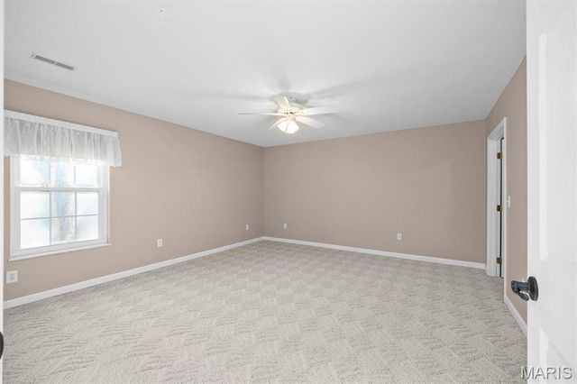 1675 Lakepointe Estates Drive, O'fallon, IL 62269