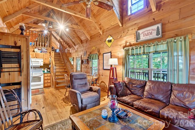 10 Camp Elliott Road, Black Mountain, NC 28711