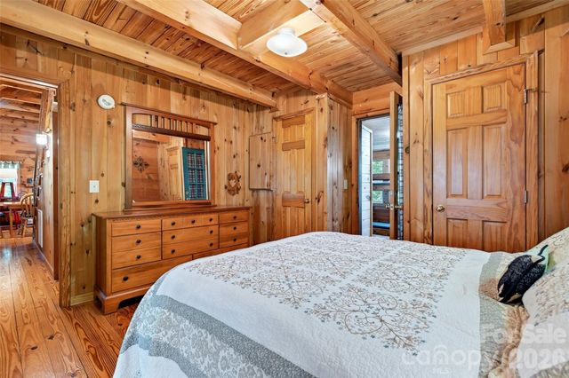 10 Camp Elliott Road, Black Mountain, NC 28711