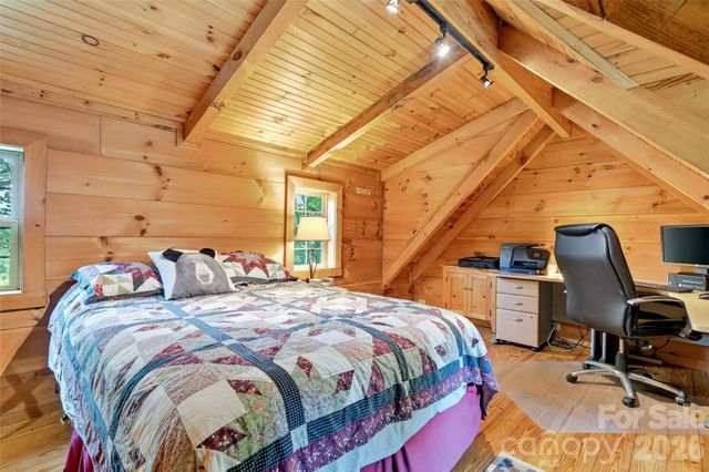 10 Camp Elliott Road, Black Mountain, NC 28711