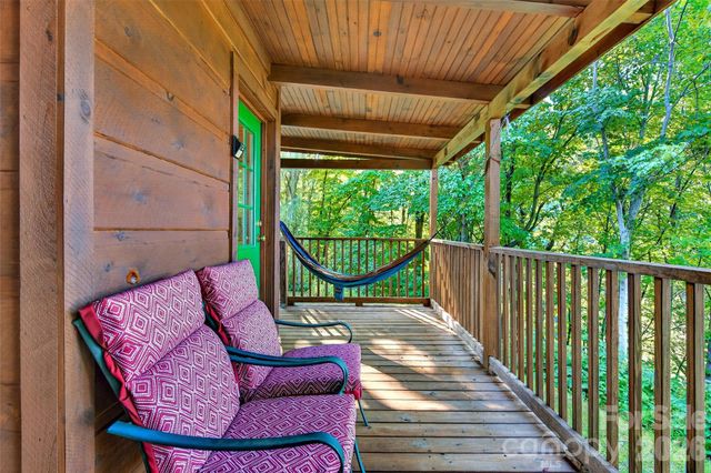 10 Camp Elliott Road, Black Mountain, NC 28711