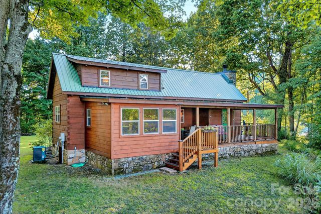 10 Camp Elliott Road, Black Mountain, NC 28711
