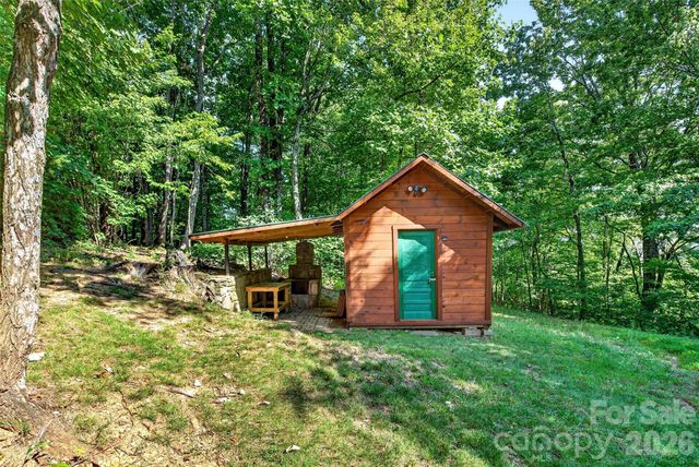 10 Camp Elliott Road, Black Mountain, NC 28711