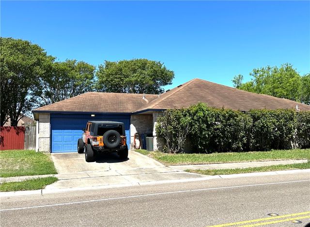 4241 Lake Tahoe Dr, Corpus Christi, TX 78413
