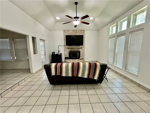 4241 Lake Tahoe Dr, Corpus Christi, TX 78413
