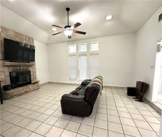 4241 Lake Tahoe Dr, Corpus Christi, TX 78413