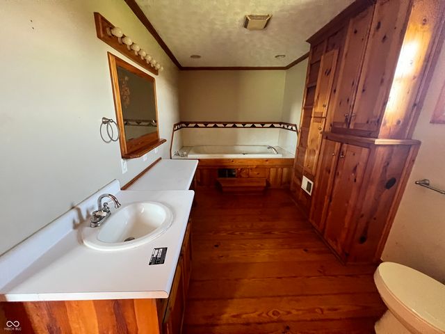 1913 E County Road 400 S, New Castle, IN 47362