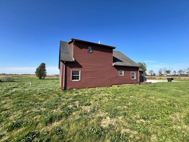1913 E County Road 400 S, New Castle, IN 47362