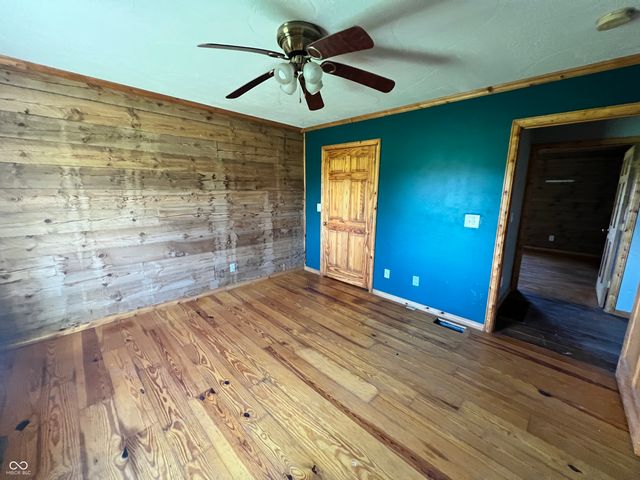 1913 E County Road 400 S, New Castle, IN 47362