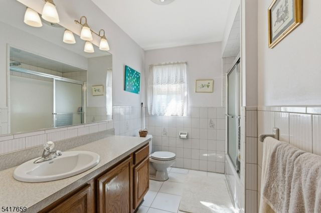 5 Lee Pl, Bridgewater Twp., NJ 08807