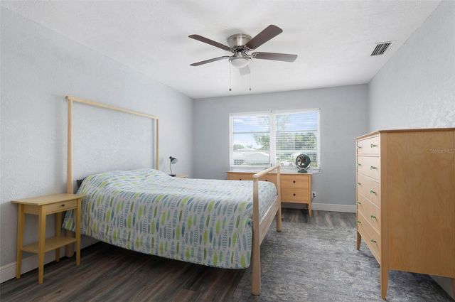 3281 38TH WAY S C, St Petersburg, FL 33711