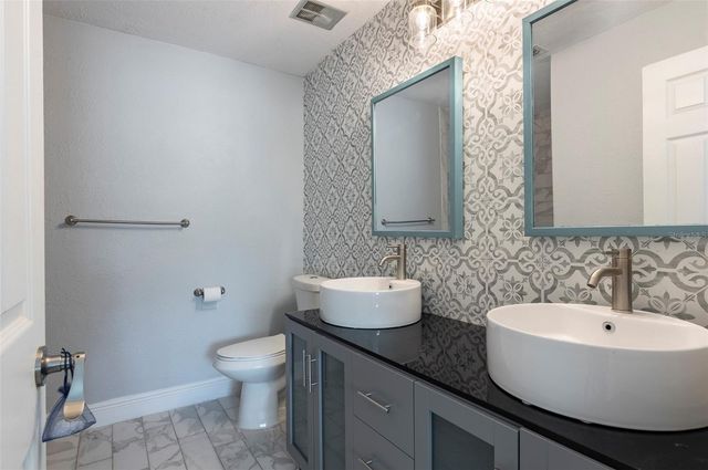 3281 38TH WAY S C, St Petersburg, FL 33711