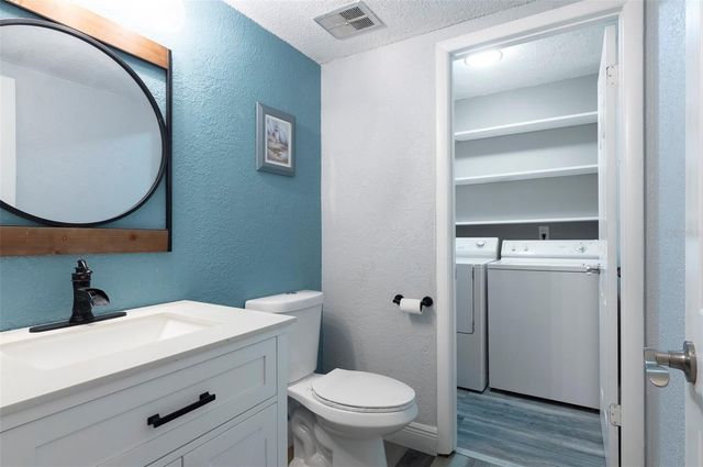 3281 38TH WAY S C, St Petersburg, FL 33711
