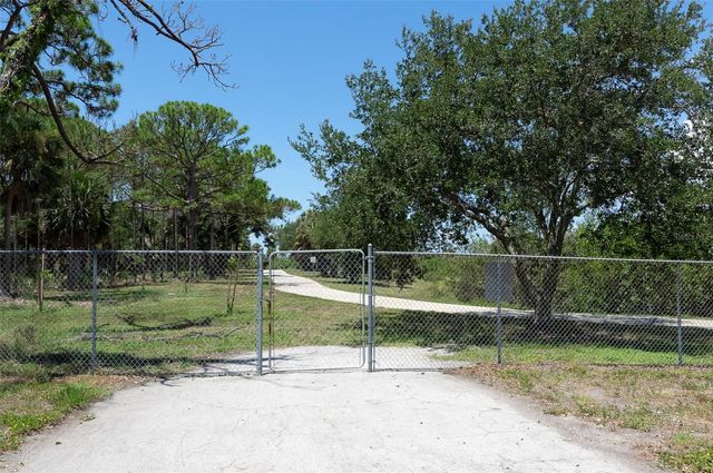 3281 38TH WAY S C, St Petersburg, FL 33711