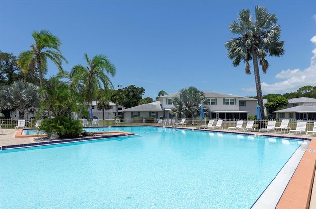 3281 38TH WAY S C, St Petersburg, FL 33711