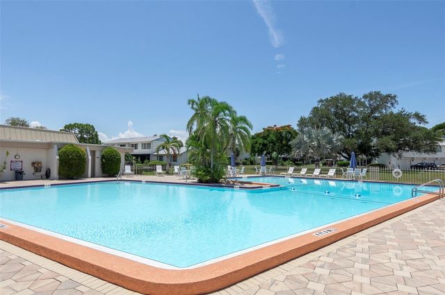 3281 38TH WAY S C, St Petersburg, FL 33711