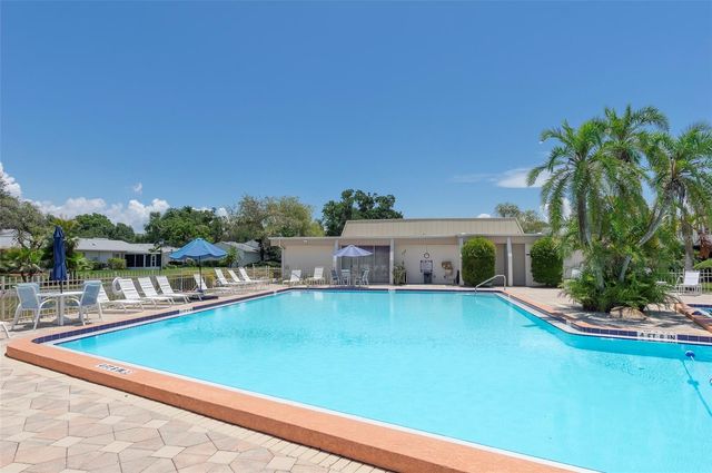 3281 38TH WAY S C, St Petersburg, FL 33711