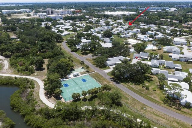 3281 38TH WAY S C, St Petersburg, FL 33711