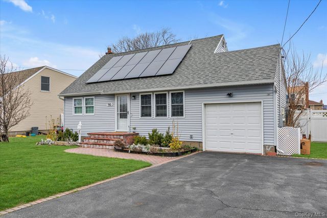 190 31st Street, Lindenhurst, NY 11757
