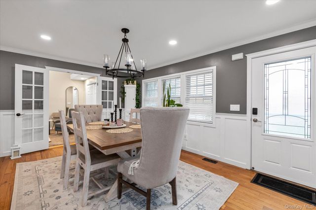 190 31st Street, Lindenhurst, NY 11757