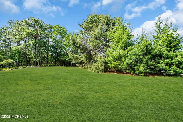 2 Brielle Court, Waretown, NJ 08758