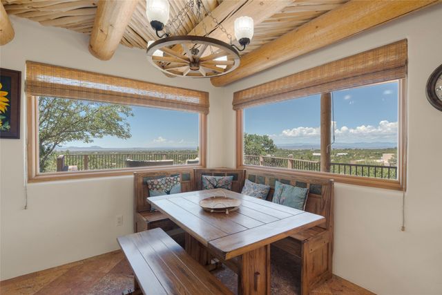 70 La Ventana Drive, Santa Fe, NM 87508