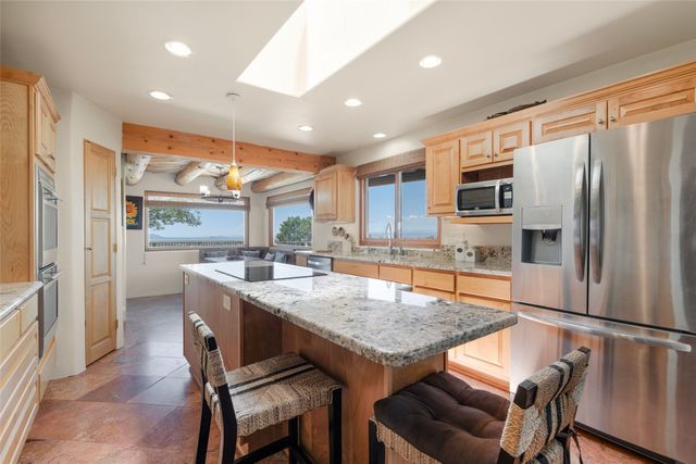 70 La Ventana Drive, Santa Fe, NM 87508