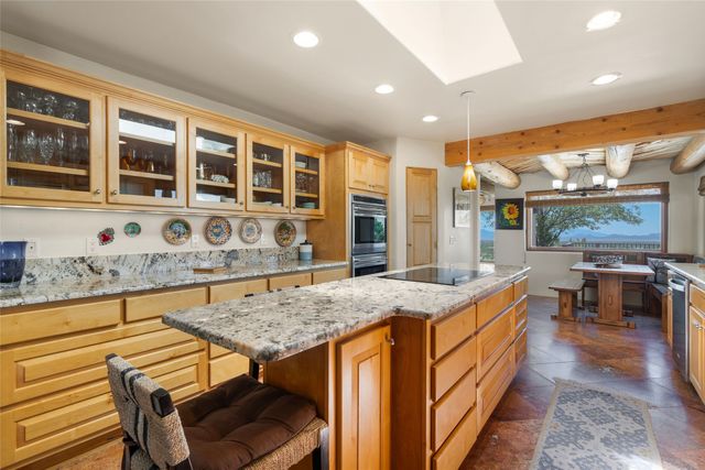 70 La Ventana Drive, Santa Fe, NM 87508