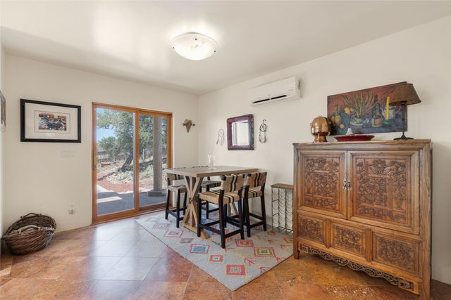 70 La Ventana Drive, Santa Fe, NM 87508