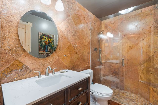 70 La Ventana Drive, Santa Fe, NM 87508