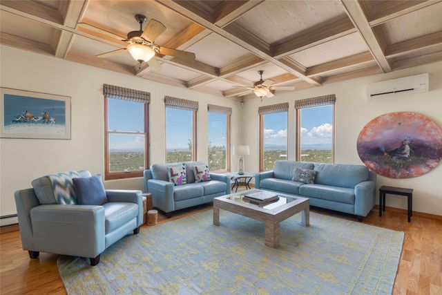70 La Ventana Drive, Santa Fe, NM 87508