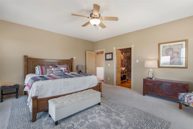 70 La Ventana Drive, Santa Fe, NM 87508