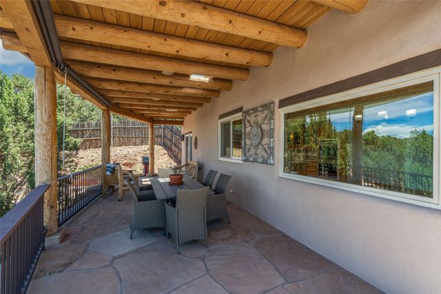 70 La Ventana Drive, Santa Fe, NM 87508