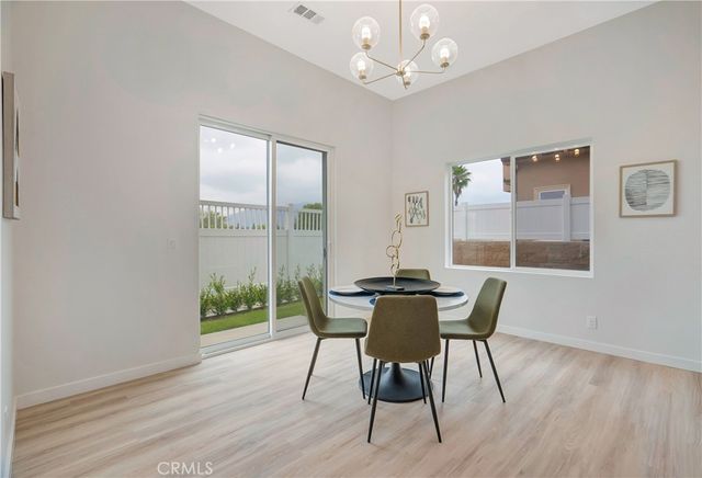 12515 Haleh Ln, Sylmar, CA 91342