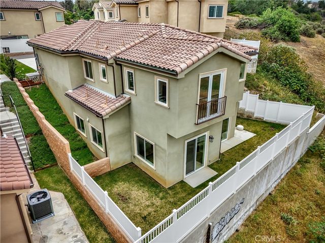 12515 Haleh Ln, Sylmar, CA 91342