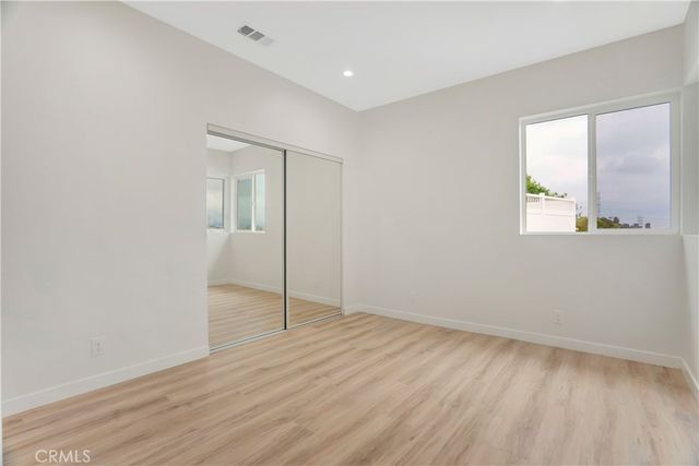 12515 Haleh Ln, Sylmar, CA 91342