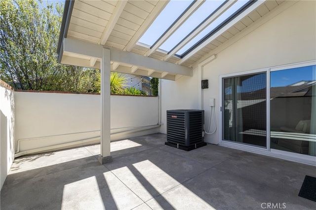 2 Shoal Drive, Corona Del Mar, CA 92625