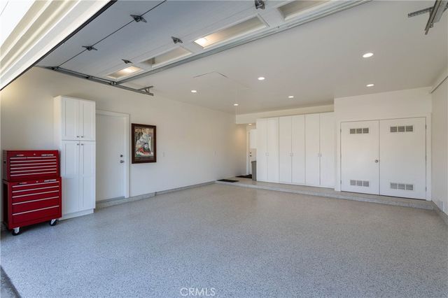 2 Shoal Drive, Corona Del Mar, CA 92625